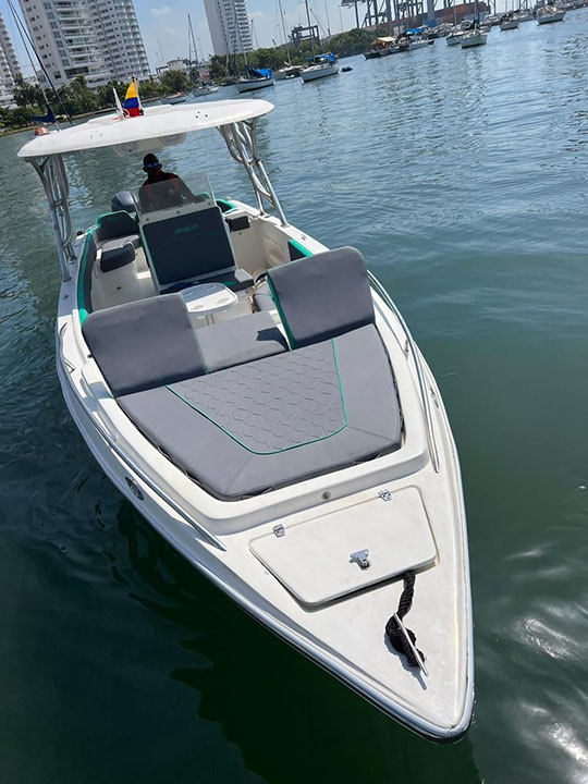 Botegena Cartagena Colombia Boat Rentals Azulejo 2