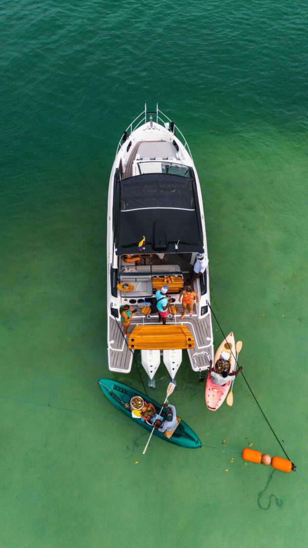 Luxury yacht lifestyle experience in Cartagena’s Caribbean waters.