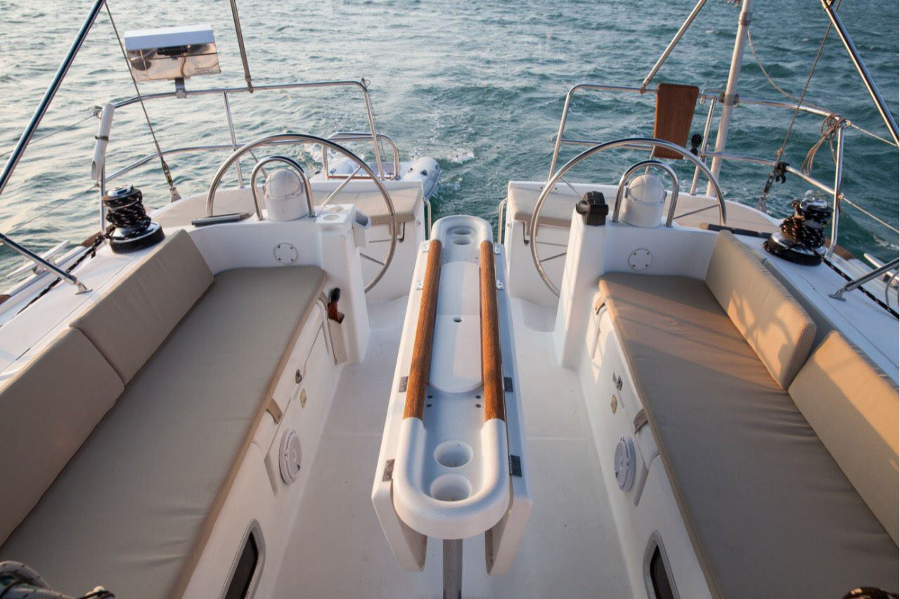 2 Day 1 Night "Live Aboard" Sailing Tour - Image 2