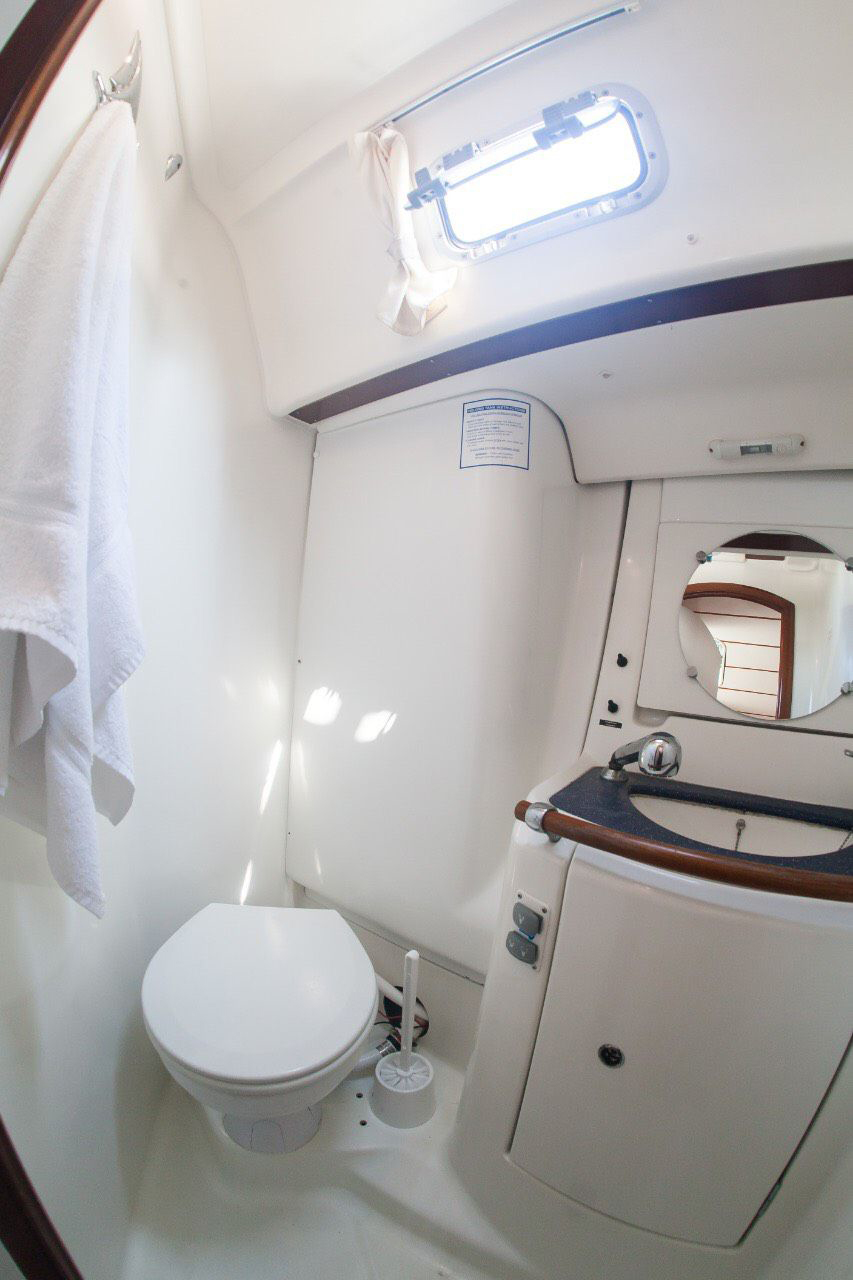 2 Day 1 Night "Live Aboard" Sailing Tour - Image 5