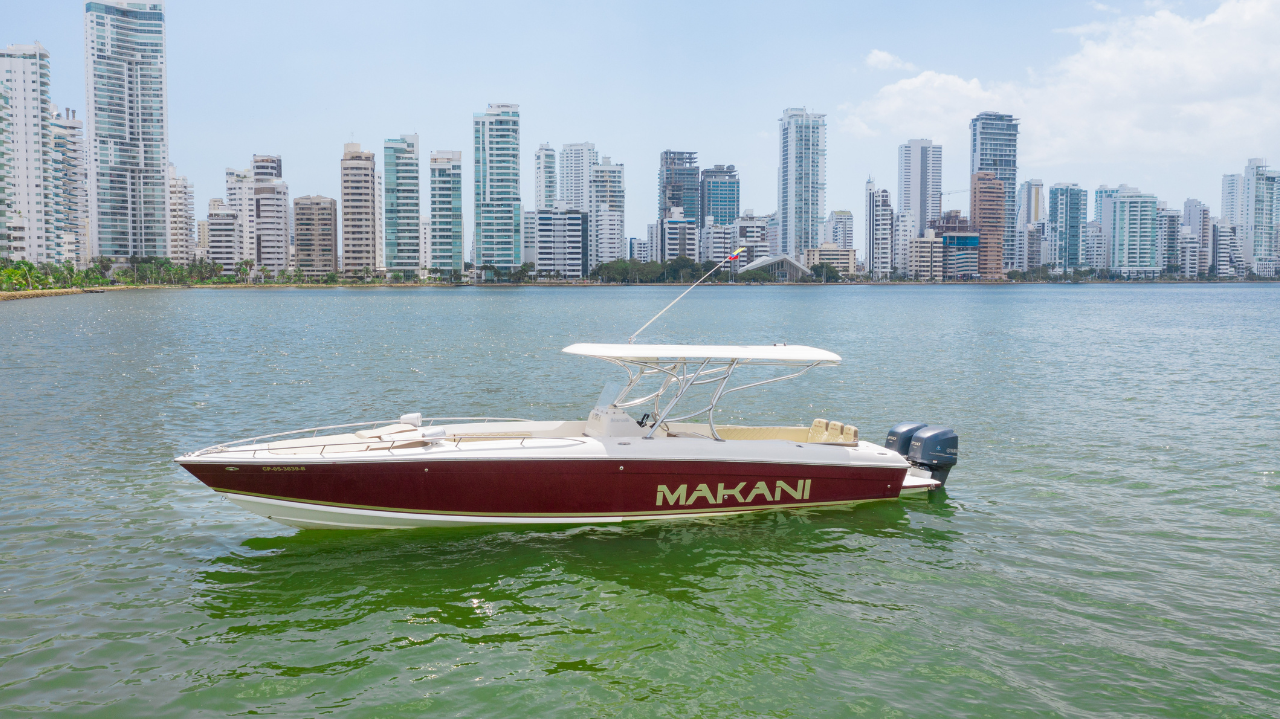 Available boat to rent in Cartagena. Makani