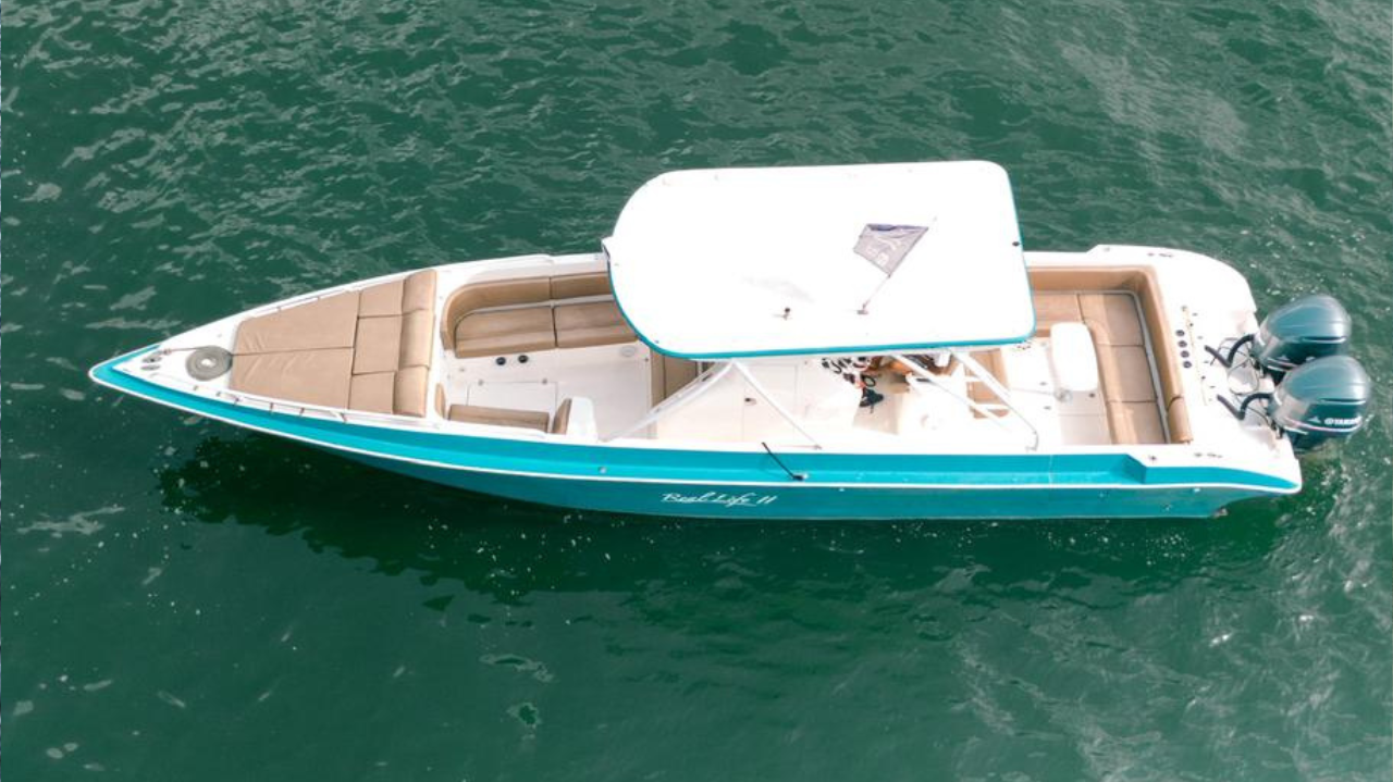 Available boat to rent in Cartagena. Real Life 2