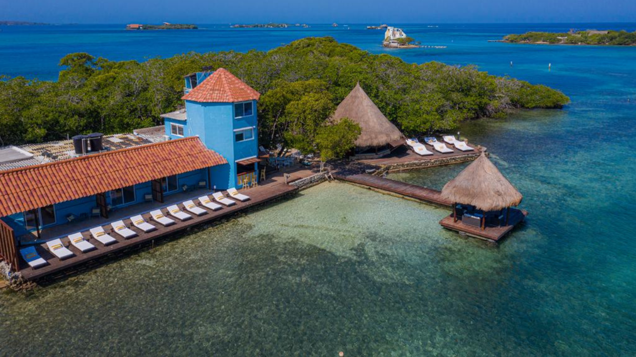 Discover Tierra Bomba island with Botegena in Cartagena Colombia