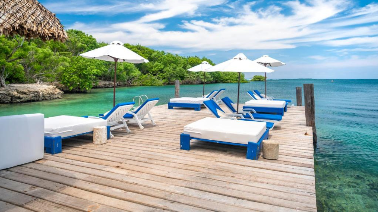 Discover the rosario islands with Botegena in Cartagena Colombia