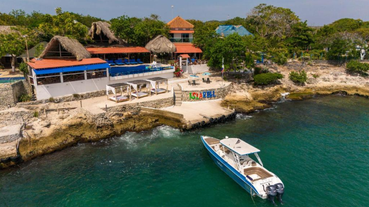 Discover the rosario islands with Botegena in Cartagena Colombia