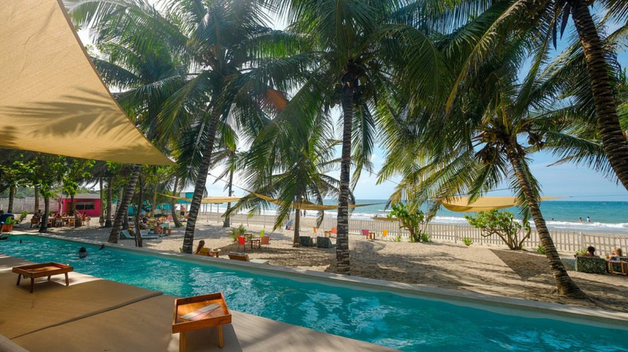 Discover Tierra Bomba island with Botegena in Cartagena Colombia