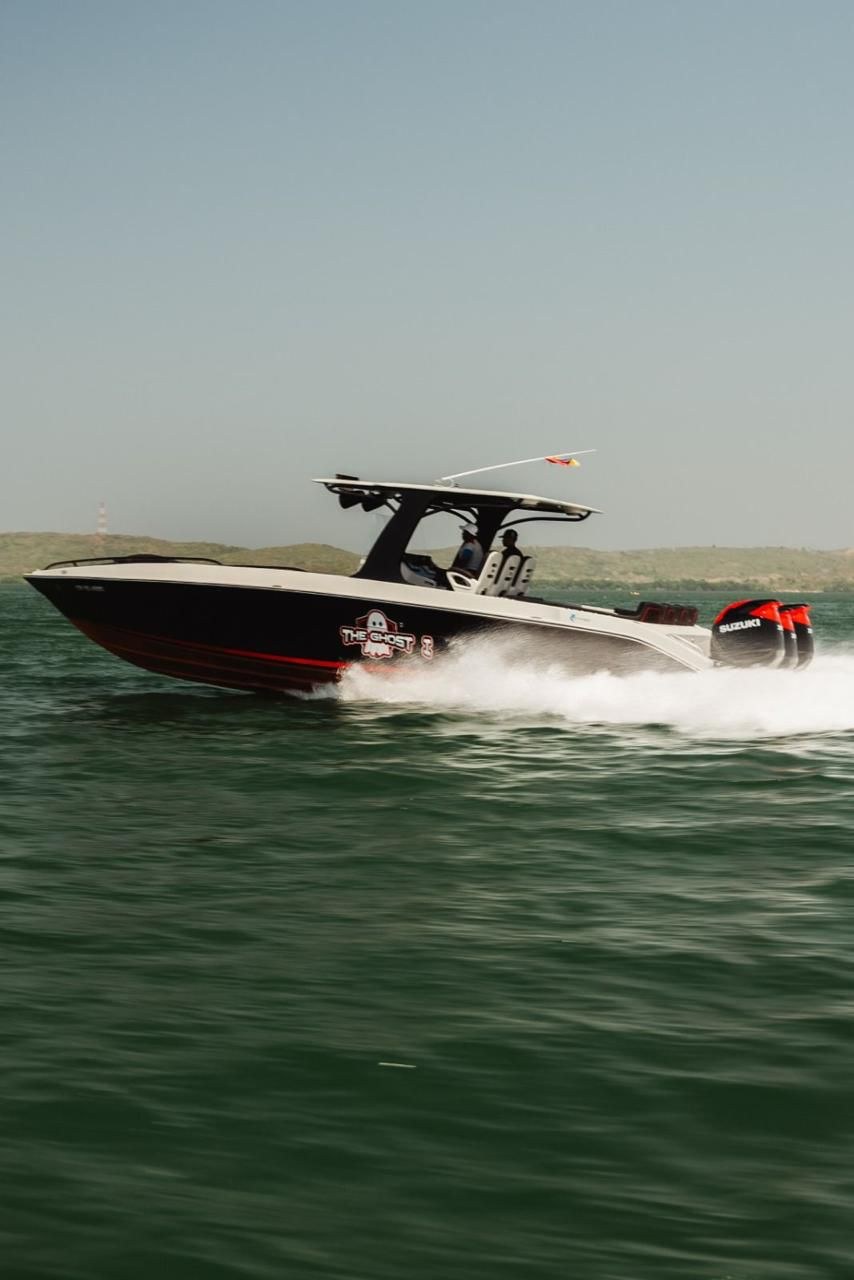 The Ghost – 40 ft Speed Boat - Image 2