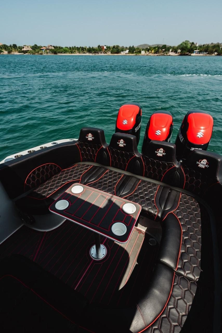 The Ghost – 40 ft Speed Boat - Image 7