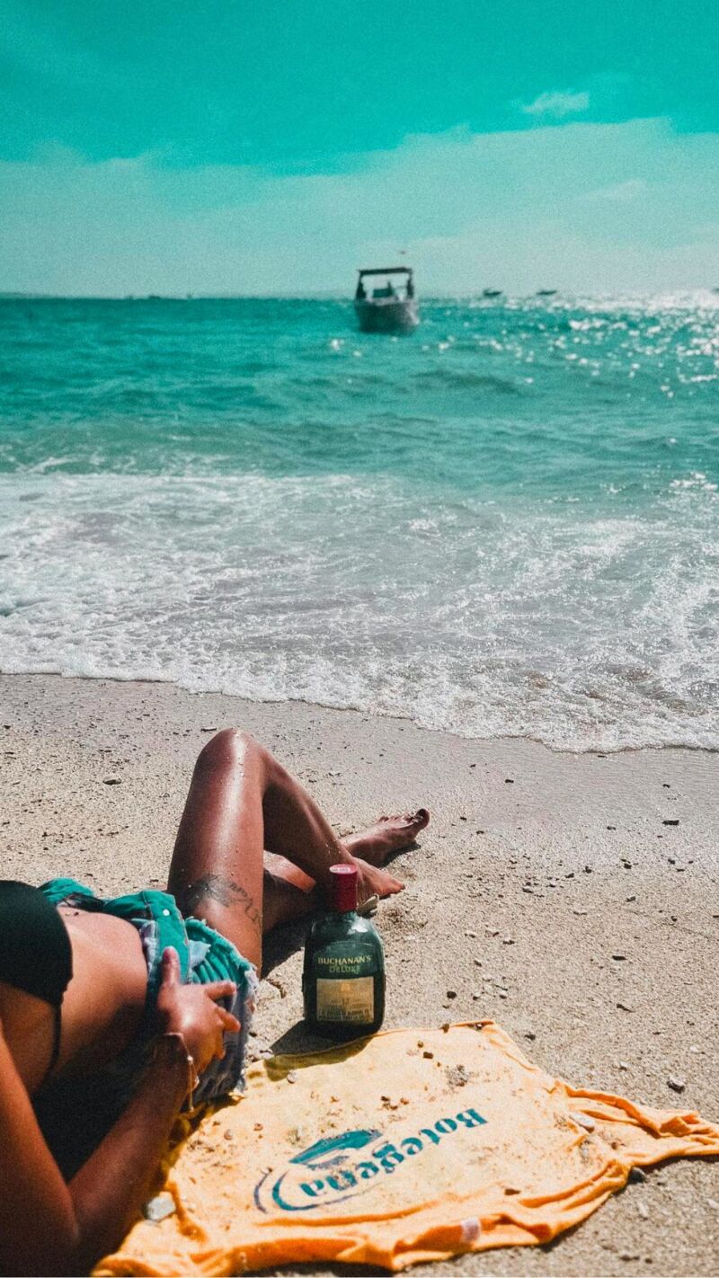 Image for the Tweet beginning: Ocean breeze, sunshine, and smooth