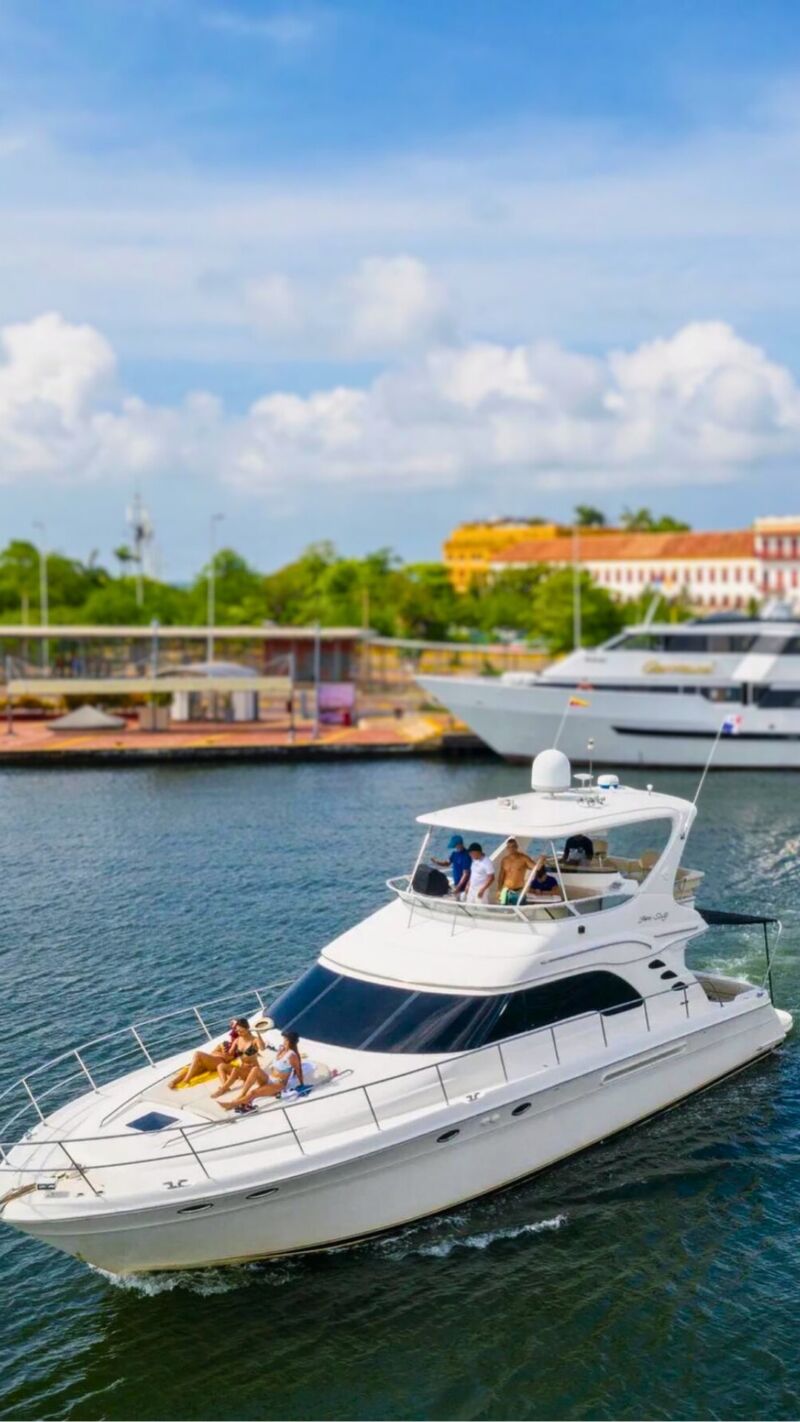 Image for the Tweet beginning: Luxury on the water, memories