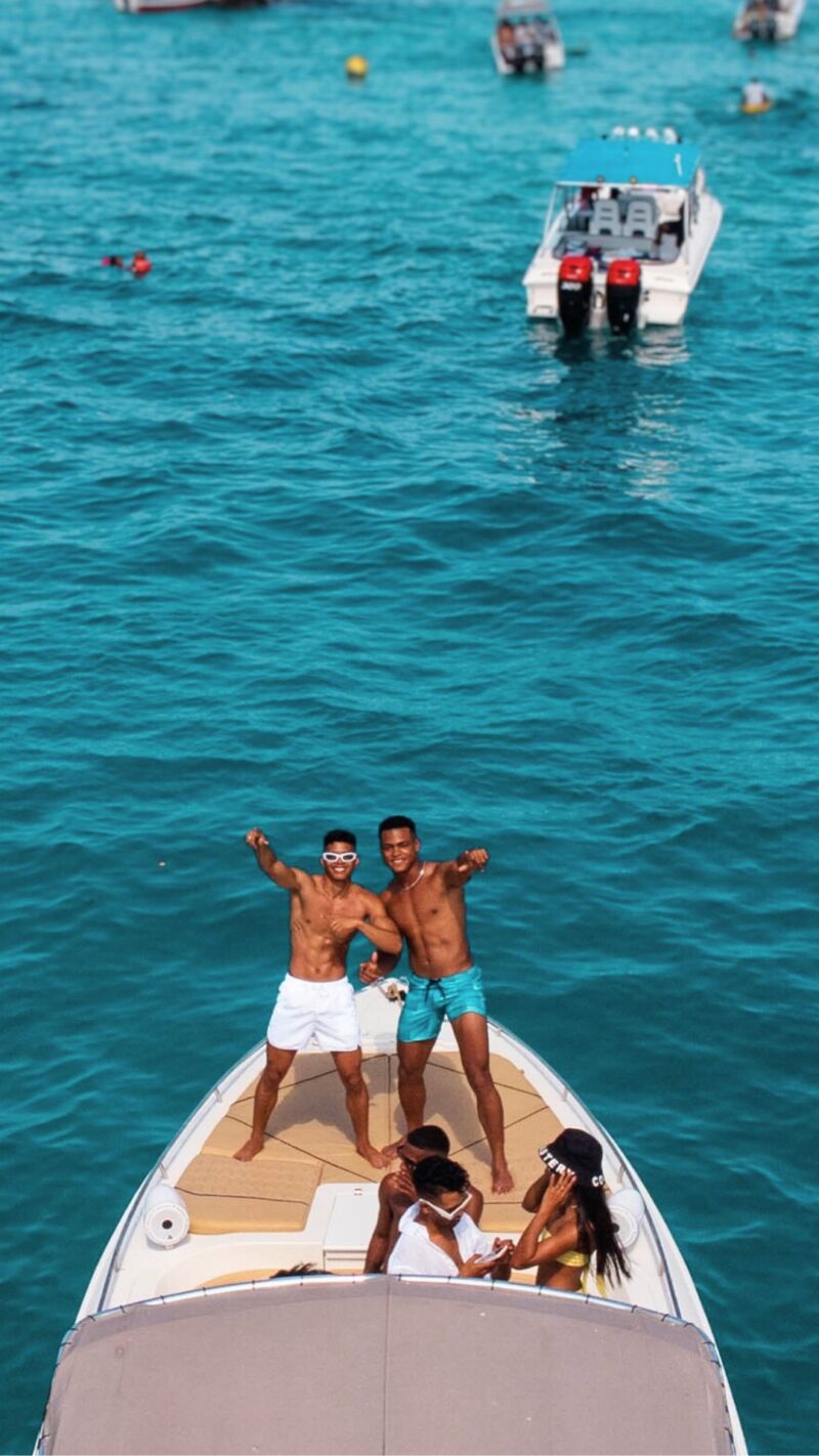 Image for the Tweet beginning: 💪🌊 From music to memories,