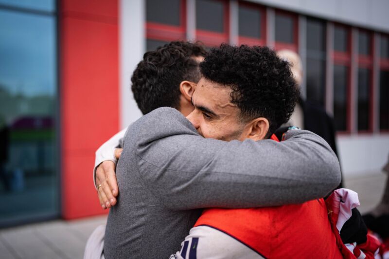 Image for the Tweet beginning: De La Guajira y Colombia,